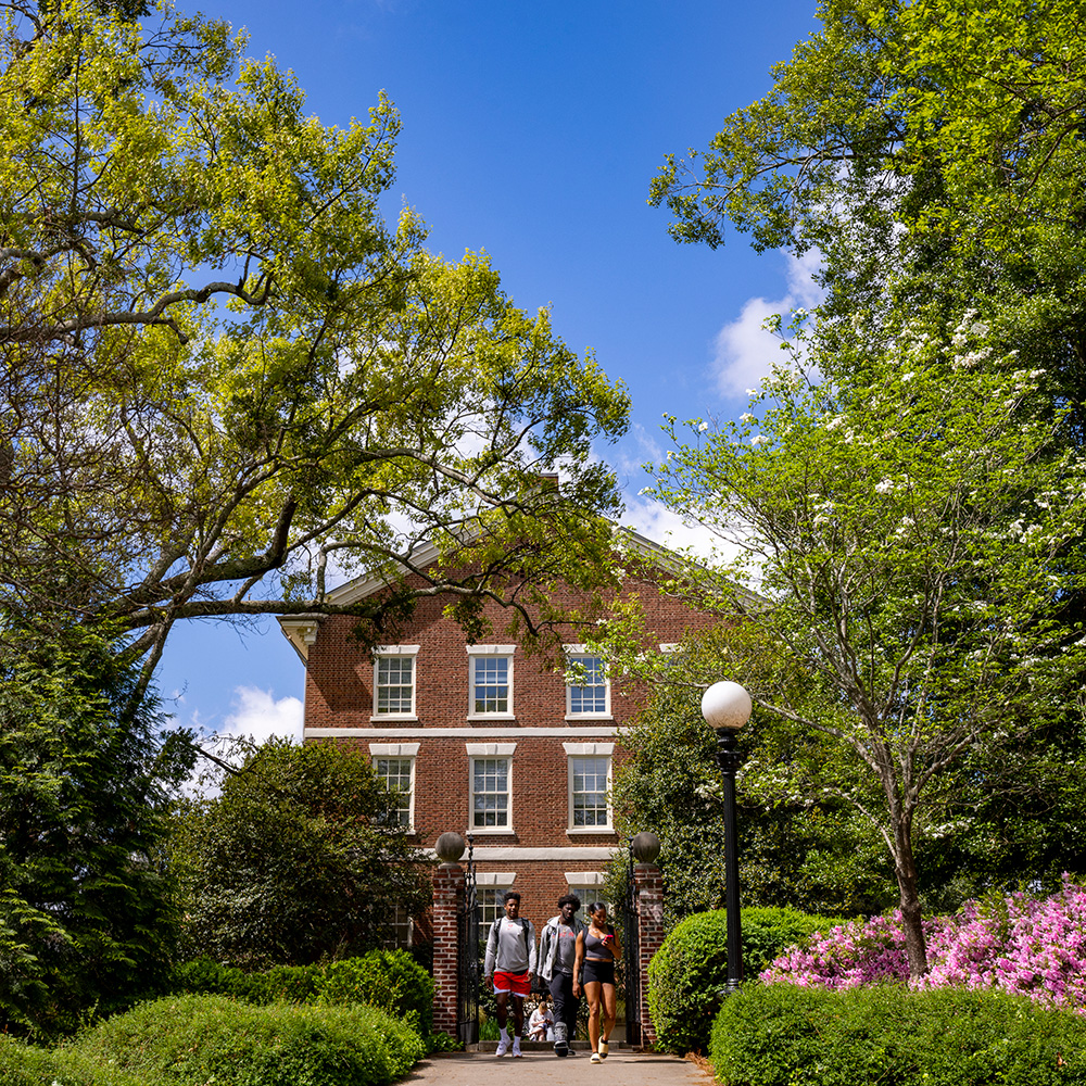 Students walking in front of Old College (photo by UGA MarComms) 